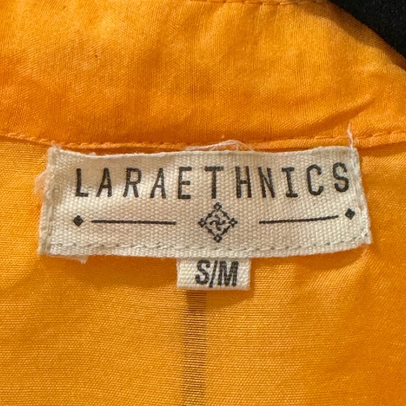 Gorgeous Laraethics button down - Picture 2 of 7